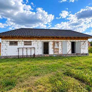 Продам будинок із гаражем, лазнею та літньою кухнею