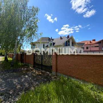 Продається гарний будинок в центрі Мукачево