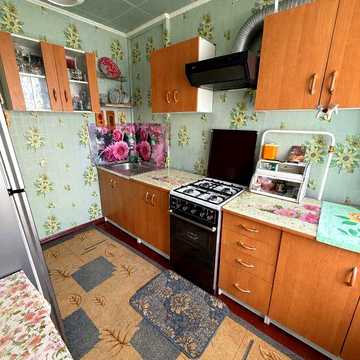 Продам 3к.кв , вул . Героїв Рятувальників ( район Кардіоцентру)!