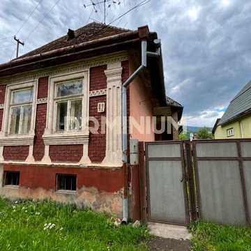 Продається будинок в м.Тячів з видом на гори.