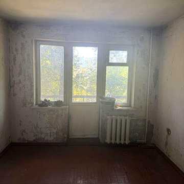 Продам квартиру под ремонт