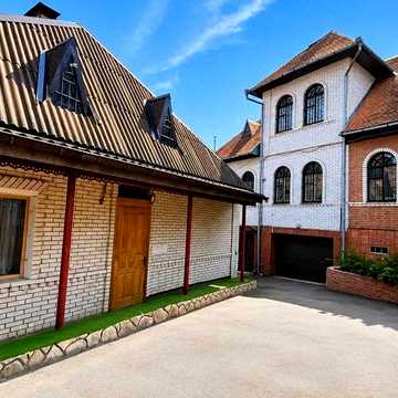 Продаж будинку Поділ 3 поверхи 203м2 6 кімнат  №17102