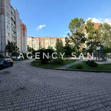 Продаем 2-х в самом начале Г.Крут