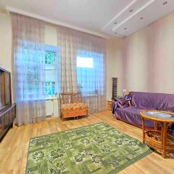 Продам 3-х кімн квартиру на землі в Приморському районі