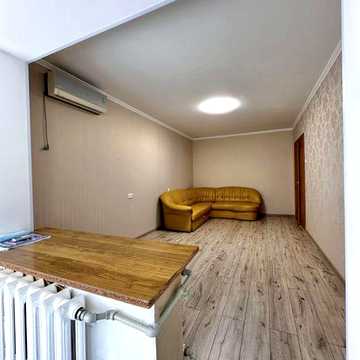 Продам 2к кварт. 4 Таврический.
