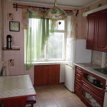 Продам 3 кімнатну квартиру по вул. Грушевського (р-н Дитячої лікарні )