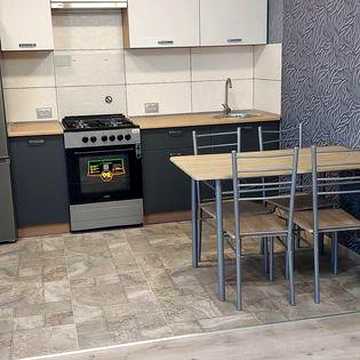 Продам 3-х  кімнатну квартиру студію з євроремонтом