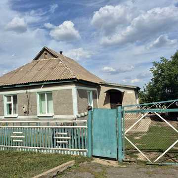 Продаж будинку в селі