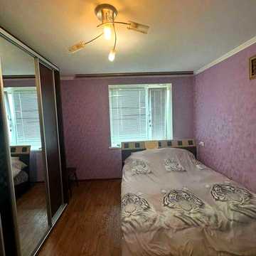 Продам 3-кімнатну квартиру