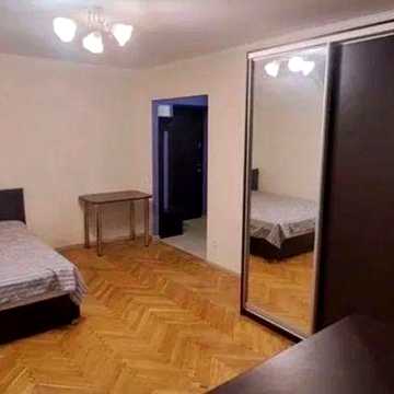 Здам квартиру,Шептицького,7
