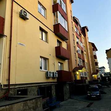Простора 2-к квартира 81.7 м² з індивідуальним опаленням!Поруч Новий р-н ЖК Олійника