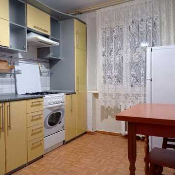 Сдам 2х квартиру в центре длительно