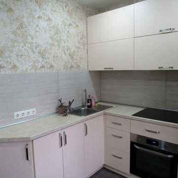 Срочно продам 1 ком  в новострое на Центральном рынке (405292)
