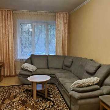 Здаємо 2-к.кв. Госпітальна 2. Київ. Метро Палац Спорту. 18200 грн, торг