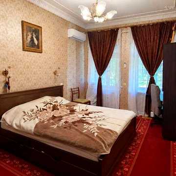 3-комнатная с ремонтом, рядом Центр, своё паркоместо