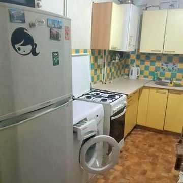 Сдам  2х комнатную  квартиру  ЦЕНТР  улица  БОЛЬШАЯ АРНАУТСКАЯ