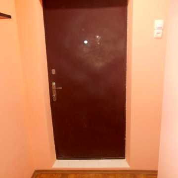 Сдам аккуратную 2кв м. Левада 10мин с/м Таврия В