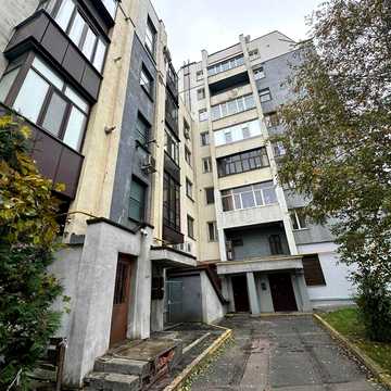 2-кімнатна квартира-студія в центрі Полтави | 98 м²