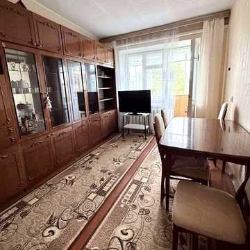 Квартира, 2-кімн., 44 м², Вишенька