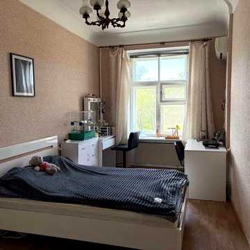 Продам светлую 2к кв Яворницкого пр. 82, Парк Глобы