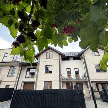 Продаж котеджу в Рясне-Руське з ремонтом. Без комісії