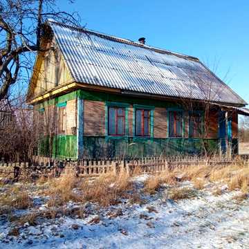 Продається житловий будинок в селі Кишин Житомирська область площею55.5кв.м, з великою ділянкою 52 сотки.