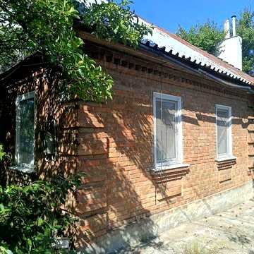 Продам цегляний будинок з газовим опаленням (14 р-н)