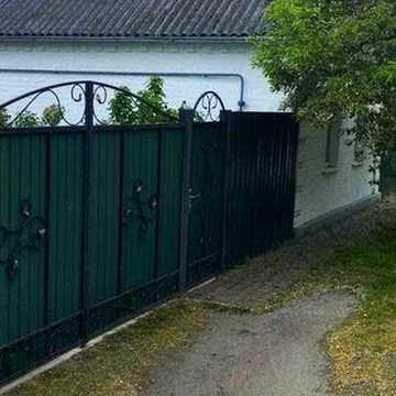 продам будинок в центрі міста Хорол