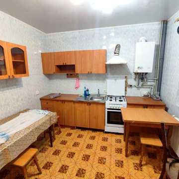 Здається 2-х кімн. частина будинку по вулиці Руданського в р-ні П'ятничан, читайте опис. НА ЗВ’ЯЗКУ ПІСЛЯ 14:00