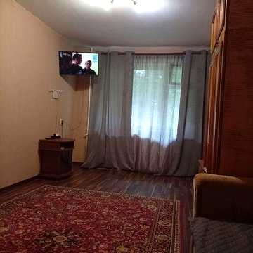 Здається 1-кім квартира від власника.