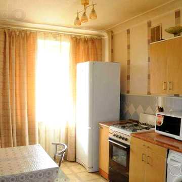 Сдам 1 комн после косметич ремонта, Парус.