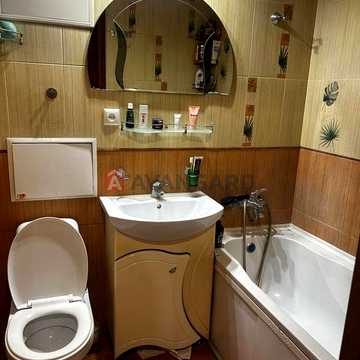 Продаж однокімнатноЇ квартири, гараж в подарунок