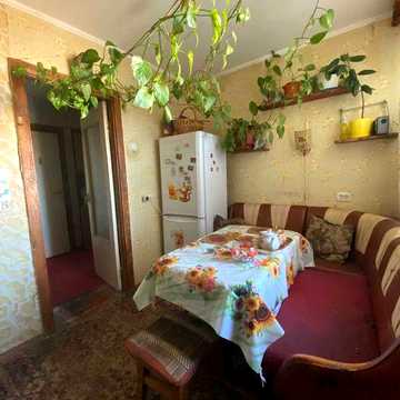 Продам 2 кімнатну квартиру в центрі міста