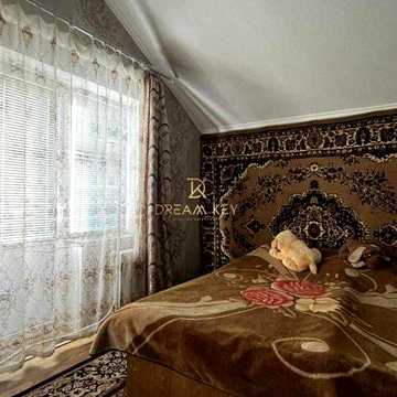 Продам добротний будинок 120кв.м, газ, гараж, 4 спальні с.Мартусівка