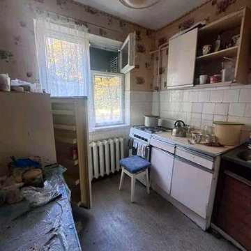Продам 2х кімнатну квартиру. Р-н Черемушек (44магазин)