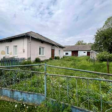Продаж 3к Дім Камінна