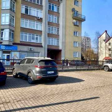 Продається 3 кімнатна квартира
