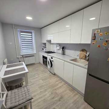 Продам 3к.кв с капитальным ремонтом п. Солоницевка