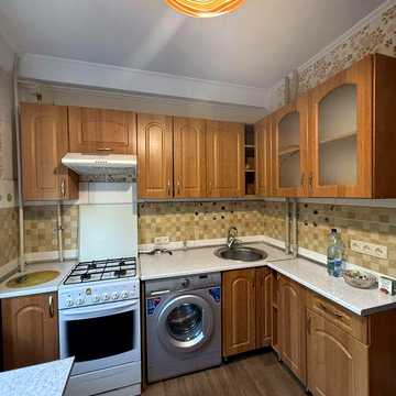 Продам 2 ком.кв .Пр.Юбилейный .Комфортный 3 этаж