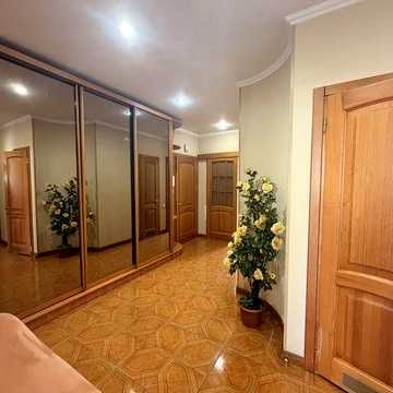 3-кімнатна квартира, 93,6 м² цегляний будинок Робоча єВідновлення Каверіна