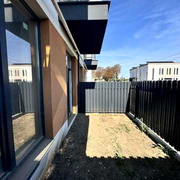 Продаж! Однокімнатна квартира земельною ділянкою