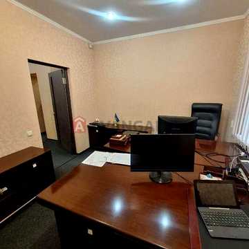 Офіс у самому центрі — без витрат на старт.