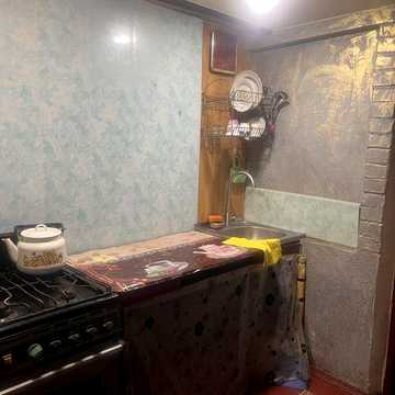 Здам пів будинку