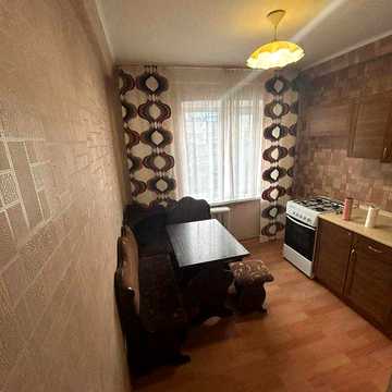 Сдам 2-ком.кв. метро  10 минут, ул. Василя Іваниса 11 (Матеюка)
