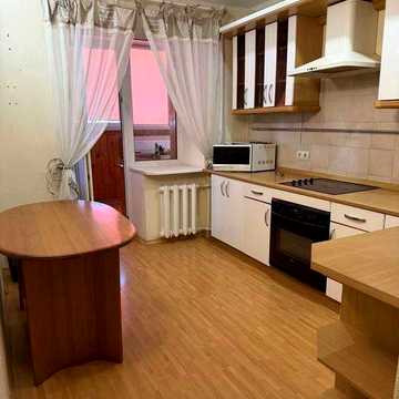 Оренда трикімнатної квартири, Вул. Рабоча, 156