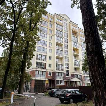 Оренда квартири вул. Садова, 78, поруч із Податковим університетом.
