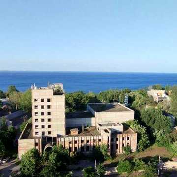 Сдам 3- комн квартиру от хозяина. Одесса Французский б-р с видом на море