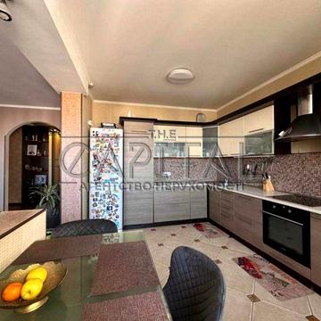 Продаж / Квартира / ЖК Корона / Дарницький район ЖК Корона
