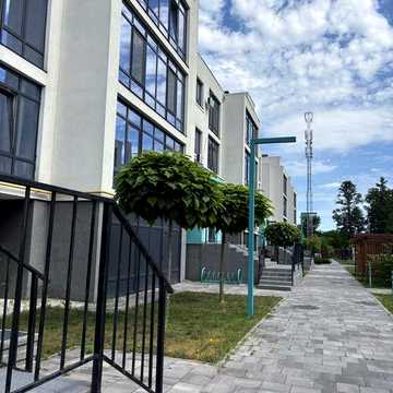 .Продам за найкращу ціну!!2 к квартиру в затишному районі м.Ірпінь.Без комісії .Швидкий виїзд на Київ.Всі держ програми.Індивідуальне газлве опалення.