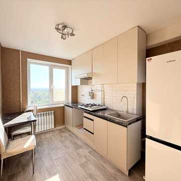Продам 2к квартиру, Лівобережний 3, пр. Миру, Караван